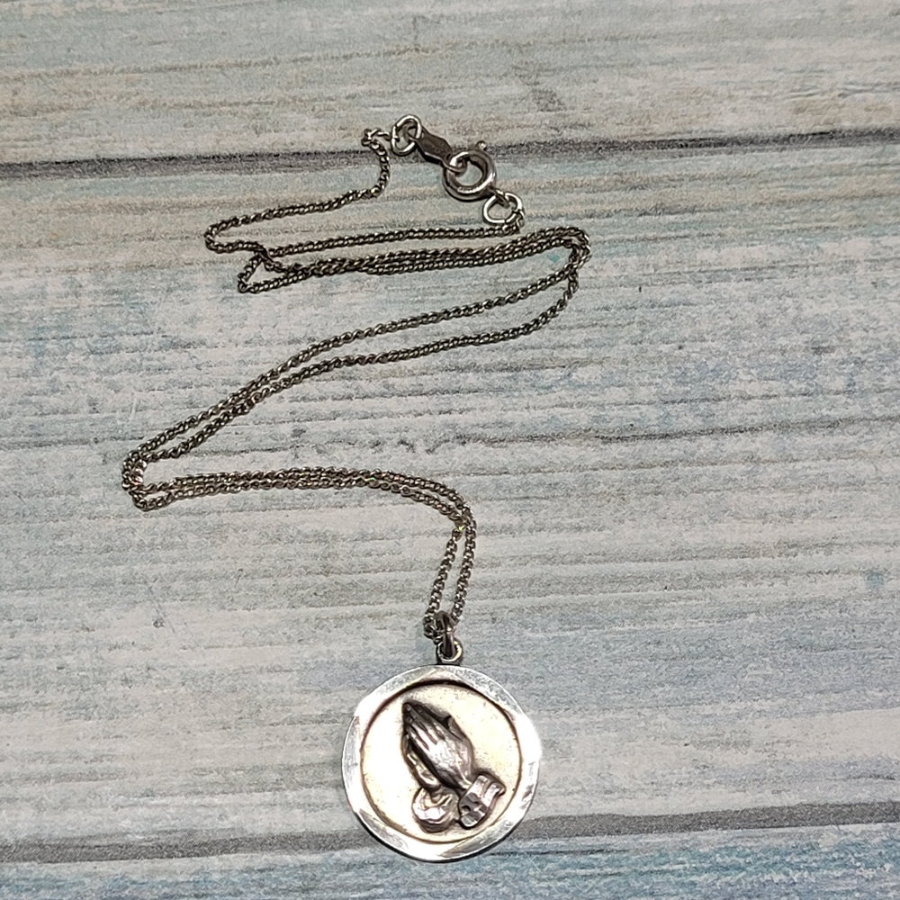 Speidel Sterling Serenity Prayer Pendant Necklace. - Picture 11 of 12